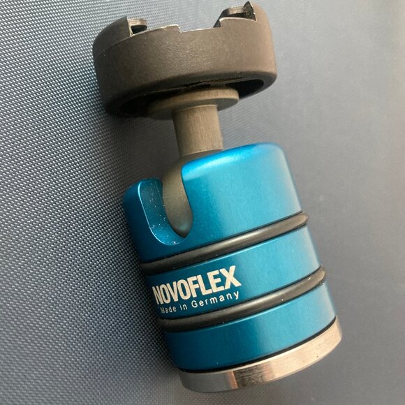 Photography. Novoflex Ball Tripod Head Neiger 19 w/ Shoe Mount -As New - Picture 2 of 6